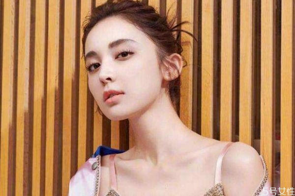 天鵝頸是什么樣的標(biāo)準(zhǔn) 判斷天鵝頸的標(biāo)準(zhǔn) 天鵝頸是什么樣的標(biāo)準(zhǔn) 判斷天鵝頸的標(biāo)準(zhǔn)