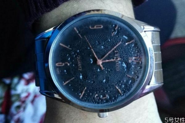 手表進水怎樣處理方法 手表進水怎么解決 手表進水怎樣處理方法 手表進水怎么解決