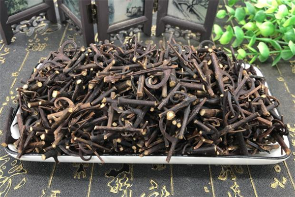 鉤藤茶是什么 鉤藤茶的功效與作用 鉤藤茶是什么 鉤藤茶的功效與作用