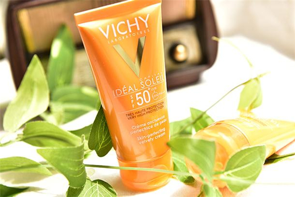 薇姿防曬霜保質(zhì)期 薇姿防曬霜需要卸妝嗎 薇姿防曬霜保質(zhì)期 薇姿防曬霜需要卸妝嗎