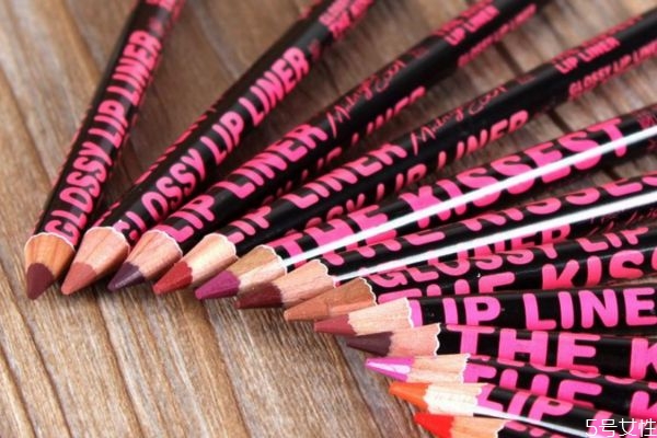 化妝品氧化是什么意思 化妝品被氧化的表現(xiàn) 化妝品氧化是什么意思 化妝品被氧化的表現(xiàn)