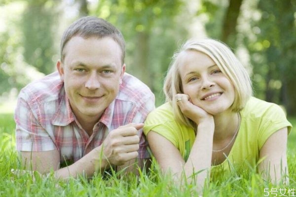 戀愛期磨合期沒話題怎么辦 戀愛磨合期怎么尋找話題 戀愛期磨合期沒話題怎么辦 戀愛磨合期怎么尋找話題