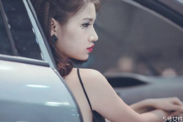 女人變心的表現(xiàn)有什么 女人變心的特征有什么 女人變心的表現(xiàn)有什么 女人變心的特征有什么