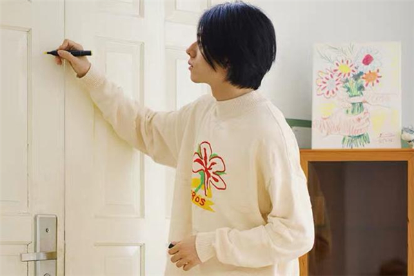 男生秋天穿什么毛衣好看 男生秋季毛衣搭配圖片 男生秋天穿什么毛衣好看 男生秋季毛衣搭配圖片