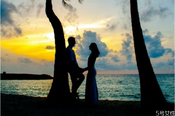 挽回婚姻的技巧步驟 想和老公復(fù)婚的技巧 挽回婚姻的技巧步驟 想和老公復(fù)婚的技巧