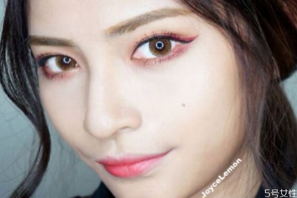 眼妝怎么畫嫵媚動人 嫵媚慵懶眼妝畫法步驟 眼妝怎么畫嫵媚動人 嫵媚慵懶眼妝畫法步驟