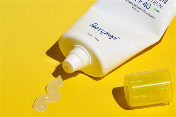 supergoop防曬霜價(jià)格 supergoop防曬霜孕婦能用嗎 supergoop防曬霜價(jià)格 supergoop防曬霜孕婦能用嗎