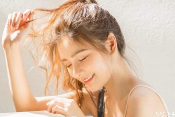 女生過了熱戀是什么樣的 女生過了熱戀的表現(xiàn) 女生過了熱戀是什么樣的 女生過了熱戀的表現(xiàn)