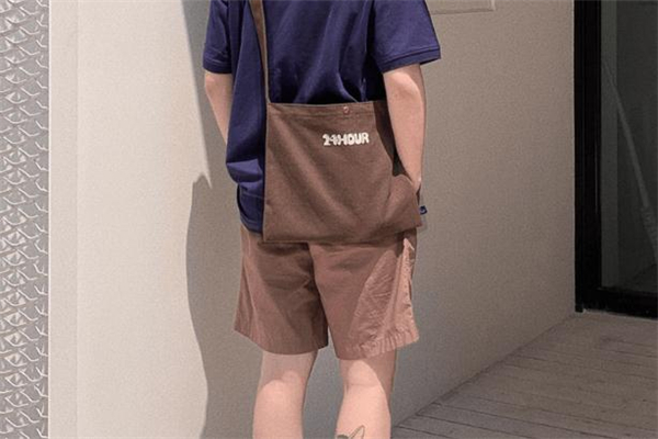 2020年流行什么樣的帆布包 2020年帆布包流行趨勢(shì)