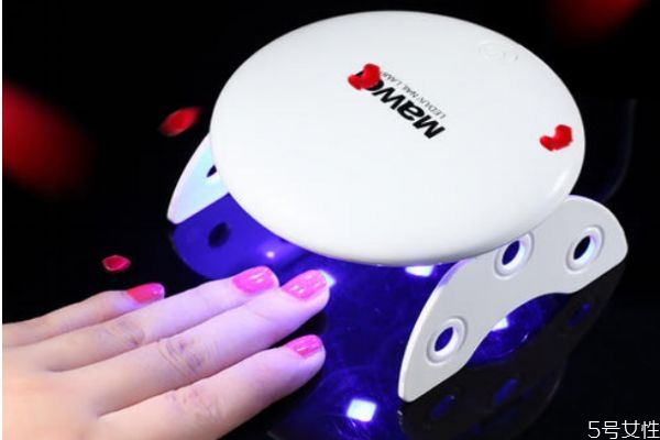 甲油膠沒(méi)有烤燈怎么辦 甲油膠沒(méi)有烤燈怎么干 甲油膠沒(méi)有烤燈怎么辦 甲油膠沒(méi)有烤燈怎么干