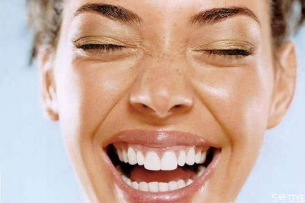 夏天皮膚油膩怎么改善 夏季改善皮膚油膩的方法 夏天皮膚油膩怎么改善 夏季改善皮膚油膩的方法