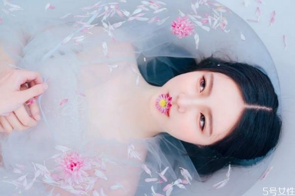 如何處理愛情中的冷戰(zhàn) 愛情冷戰(zhàn)應(yīng)該怎么解決 如何處理愛情中的冷戰(zhàn) 愛情冷戰(zhàn)應(yīng)該怎么解決