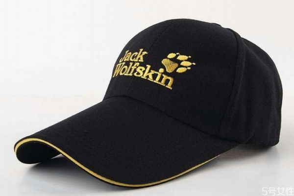 打傘和戴帽子哪個(gè)更防曬 普通帽子遮紫外線嗎 打傘和戴帽子哪個(gè)更防曬 普通帽子遮紫外線嗎