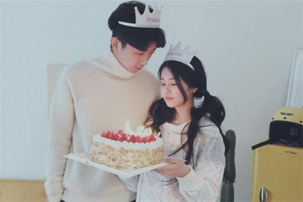 男生會(huì)愛(ài)上暗戀自己的女孩嗎 怎么讓暗戀的男生注意到自己