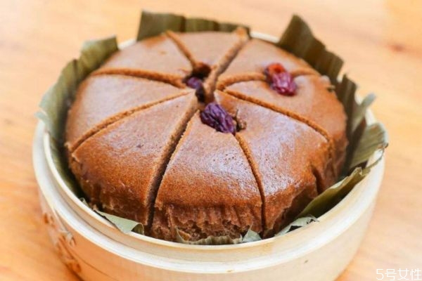 紅糖發(fā)糕熱量高嗎 吃紅糖發(fā)糕會長胖嗎 紅糖發(fā)糕熱量高嗎 吃紅糖發(fā)糕會長胖嗎