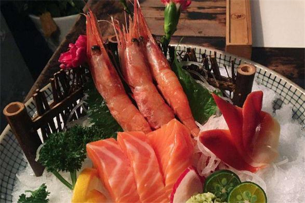 甜蝦的籽為什么是藍色 甜蝦的籽能吃嗎 甜蝦的籽為什么是藍色 甜蝦的籽能吃嗎