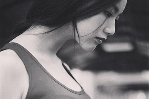 刪掉喜歡的人是什么感覺 刪掉喜歡的人會(huì)心痛嗎 刪掉喜歡的人是什么感覺 刪掉喜歡的人會(huì)心痛嗎