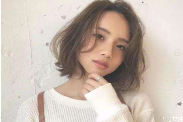 2020方臉女生適合什么發(fā)型 2020時(shí)候方臉女生的發(fā)型 2020方臉女生適合什么發(fā)型 2020時(shí)候方臉女生的發(fā)型