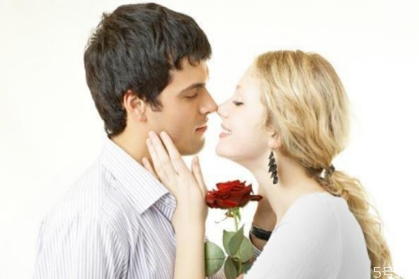 男朋友出軌分手可是我還想聯(lián)系他怎么辦 出軌舍不得分手 男朋友出軌分手可是我還想聯(lián)系他怎么辦 出軌舍不得分手