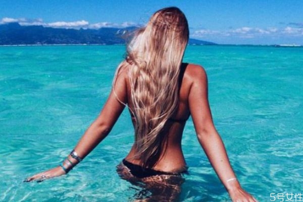 夏天頭發(fā)如何防曬 夏天頭發(fā)需要防曬嗎 夏天頭發(fā)如何防曬 夏天頭發(fā)需要防曬嗎