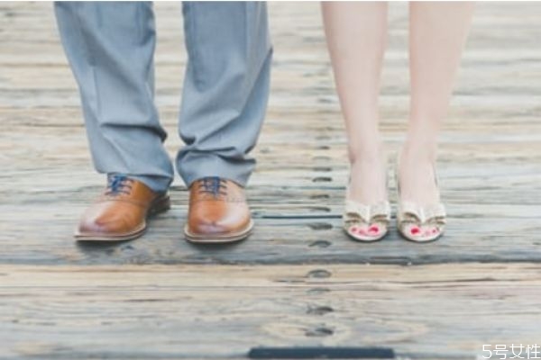 男友出軌不承認(rèn)還理直氣壯 男人出軌不承認(rèn)的表現(xiàn) 男友出軌不承認(rèn)還理直氣壯 男人出軌不承認(rèn)的表現(xiàn)