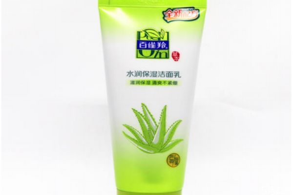 干性皮膚怎么用洗面奶 干性皮膚用哪款洗面奶好 干性皮膚怎么用洗面奶 干性皮膚用哪款洗面奶好