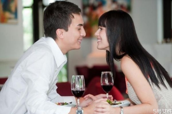 男朋友出軌分手可是我還想聯(lián)系他怎么辦 出軌舍不得分手 男朋友出軌分手可是我還想聯(lián)系他怎么辦 出軌舍不得分手