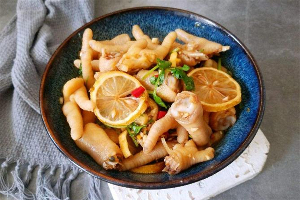 檸檬雞爪用什么醋好 檸檬雞爪的配料 檸檬雞爪用什么醋好 檸檬雞爪的配料