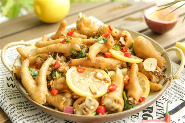 檸檬雞爪要放鹽嗎 檸檬雞爪要放油嗎 檸檬雞爪要放鹽嗎 檸檬雞爪要放油嗎