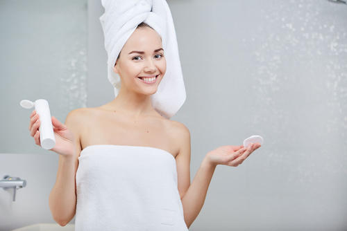 夏季毛孔粗大怎么辦 夏季毛孔粗大要注意什么 夏季毛孔粗大怎么辦 夏季毛孔粗大要注意什么