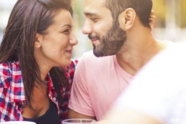 男生為什么把女生當(dāng)兄弟 男生真的會(huì)把女生當(dāng)兄弟嗎 男生為什么把女生當(dāng)兄弟 男生真的會(huì)把女生當(dāng)兄弟嗎