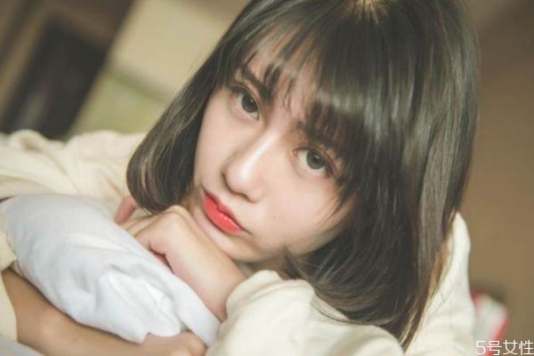 女朋友好幾個(gè)小時(shí)不回消息 女朋友敷衍聊天表現(xiàn) 女朋友好幾個(gè)小時(shí)不回消息 女朋友敷衍聊天表現(xiàn)