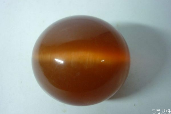 貓眼石如何保養(yǎng) 貓眼石的保養(yǎng)方法 貓眼石如何保養(yǎng) 貓眼石的保養(yǎng)方法