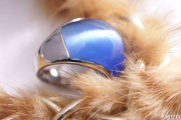 貓眼石如何保養(yǎng) 貓眼石的保養(yǎng)方法 貓眼石如何保養(yǎng) 貓眼石的保養(yǎng)方法