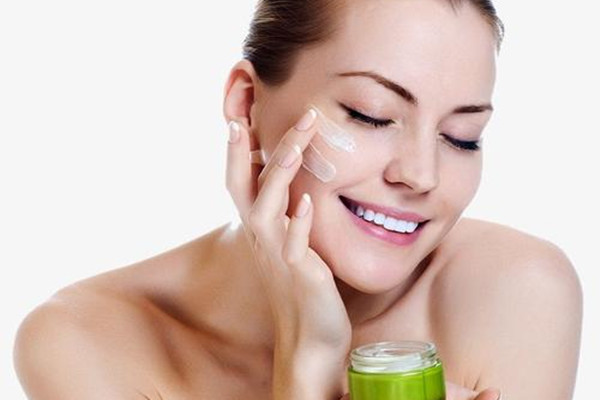 角質(zhì)層薄不能用哪些護膚品成分 角質(zhì)層薄容易過敏嗎 角質(zhì)層薄不能用哪些護膚品成分 角質(zhì)層薄容易過敏嗎