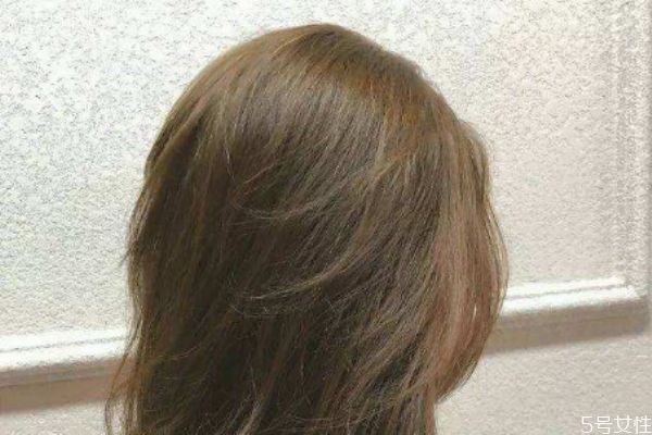 煙草棕色顯白嗎 煙草棕色在陽光下是什么顏色 煙草棕色顯白嗎 煙草棕色在陽光下是什么顏色