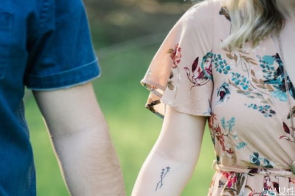 老公有小三的表現(xiàn) 男人真愛(ài)小三的表現(xiàn) 老公有小三的表現(xiàn) 男人真愛(ài)小三的表現(xiàn)