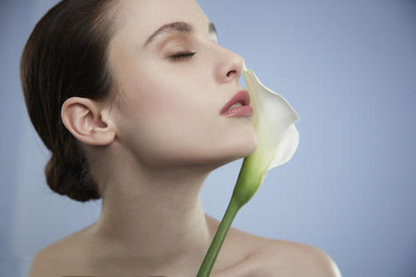 角質(zhì)層薄可以用激光祛斑嗎 角質(zhì)層薄為什么不適合激光祛斑 角質(zhì)層薄可以用激光祛斑嗎 角質(zhì)層薄為什么不適合激光祛斑