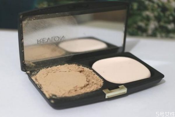 濕粉餅怎么使用 濕粉餅的使用方法 濕粉餅怎么使用 濕粉餅的使用方法