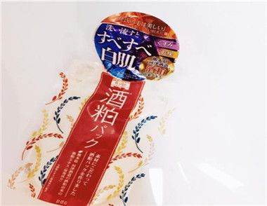 酒粕面膜用著臉辣辣的正常嗎 酒粕面膜敏感肌能用嗎 酒粕面膜用著臉辣辣的正常嗎 酒粕面膜敏感肌能用嗎