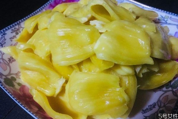 菠蘿蜜什么季節(jié)最好吃 什么季節(jié)是吃菠蘿蜜的季節(jié) 菠蘿蜜什么季節(jié)最好吃 什么季節(jié)是吃菠蘿蜜的季節(jié)