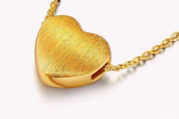 如何清洗黃金首飾 清洗黃金首飾的方法 如何清洗黃金首飾 清洗黃金首飾的方法