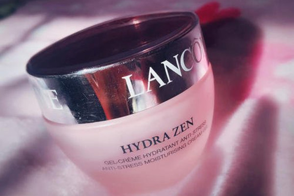 蘭蔻水份緣舒悅?cè)账墓π?蘭蔻水份緣舒悅?cè)账m合什么膚質(zhì) 蘭蔻水份緣舒悅?cè)账墓π?蘭蔻水份緣舒悅?cè)账m合什么膚質(zhì)