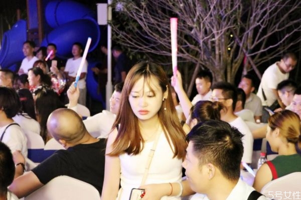 什么是相親鄙視鏈 相親鄙視鏈?zhǔn)鞘裁? alt=