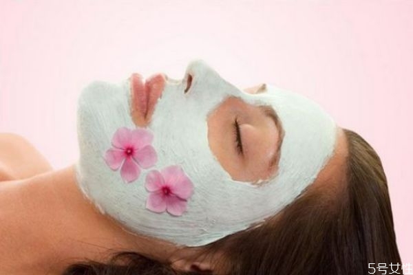 面膜敷完滑好還是粘好 面膜粘好還是清爽好 面膜敷完滑好還是粘好 面膜粘好還是清爽好