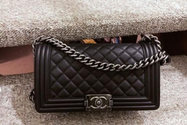 香奈兒包包的經典款式 值得推薦的香奈兒包包款式 香奈兒包包的經典款式 值得推薦的香奈兒包包款式