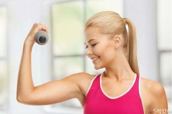 蝴蝶袖和拜拜肉的區(qū)別 蝴蝶袖和拜拜肉的不同 蝴蝶袖和拜拜肉的區(qū)別 蝴蝶袖和拜拜肉的不同