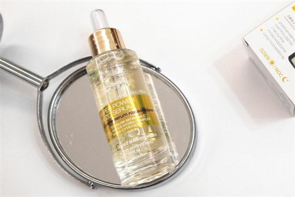 碧蓮達小金瓶精華怎么用 碧蓮達小金瓶白天可以用嗎 碧蓮達小金瓶精華怎么用 碧蓮達小金瓶白天可以用嗎