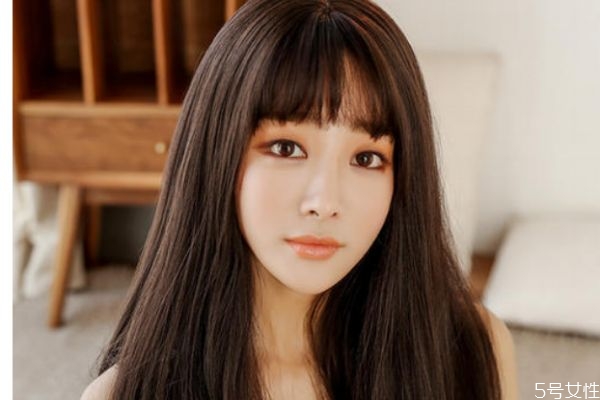 適合中長頭發(fā)的發(fā)型有什么 什么發(fā)型適合中長頭發(fā) 適合中長頭發(fā)的發(fā)型有什么 什么發(fā)型適合中長頭發(fā)