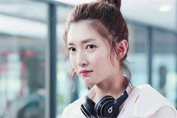 激光去黑眼圈會(huì)留疤嗎 激光去黑眼圈需要多久 激光去黑眼圈會(huì)留疤嗎 激光去黑眼圈需要多久